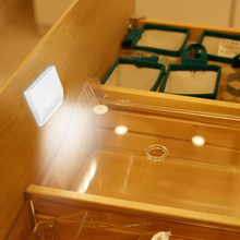 Carregar imagem no visualizador da galeria, LUMINÁRIA COM SENSOR
